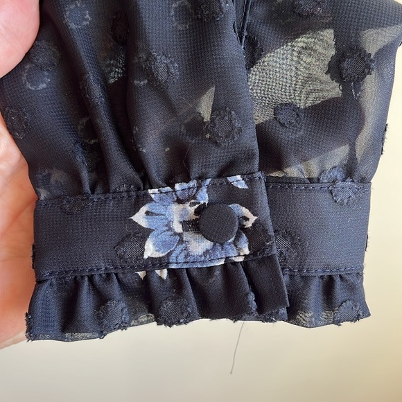 LOFT Dark Blue Floral Blouse - Picture 7 of 9